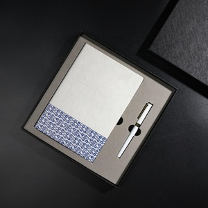 Ideas de Regalos Personalizados para Empleados Negros, Juego de Regalo Corporativo 2 en 1 con Cuaderno A5 y Bolígrafo para Pequeñas Empresas de Detallado - Product Image 2