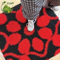 Gazon artificiel personnalisé à motif ondulé 3D, design incurvé imprimé, tapis synthétique pour bord de piscine, rouge, noir, rose