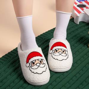 Pantuflas navideñas de felpa con diseño de casa de Papá Noel, cálidas, de forro polar, para interiores, para hombre y mujer - Product Image 4