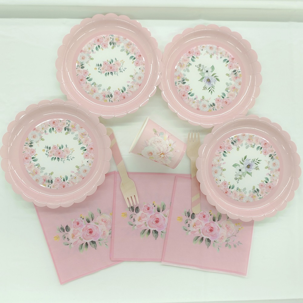 ชุดอุปกรณ์จัดเลี้ยง