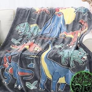 Couverture en tricot douce en polyester 100% avec impression de <span class=keywords><strong>salamandre</strong></span> axolotl qui brille dans le noir, cadeaux pour anniversaire, Noël - Product Image 3