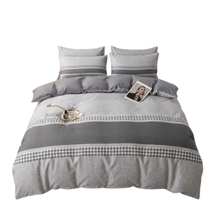 Set di Biancheria da Letto di Lusso con Monogramma a Contrasto, Copripiumino Geometrico Marrone, 4 Pezzi, Arredo Camera da Letto, Misura Queen - Product Image 4