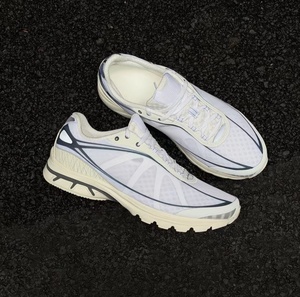 Chaussures de sport polyvalentes pour hommes et femmes, respirantes, avec empeigne en mesh, amorti léger, style jogging quotidien, baskets Saucony. - Product Image 4