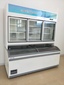 Tủ trưng bày kính kết hợp siêu thị thương mại, làm lạnh bằng khí, có ngăn đông, 3 cửa, tự động xả đá, kính - Product Image 5