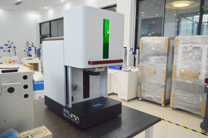 เครื่องแกะสลักโลหะแบบพกพา 20w 30w 50w เครื่องเลเซอร์ไฟเบอร์สำหรับทำเครื่องหมายบนโลหะสีทอง โรงงานผลิตเครื่องแกะสลักแบบพกพา Jpt 3D 20w 30w 50w - Product Image 6