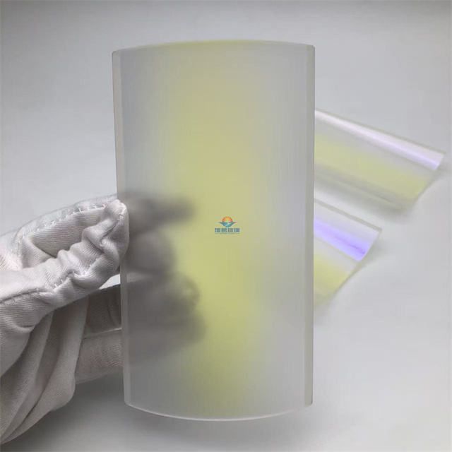 Transmitting ultraviolet reflecting infrared and UV specific quartz glass