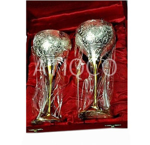 Ensemble de verres à vin en laiton sculpté à la main argent et plaqué or S/2 dans une boîte en velours - Product Image 1