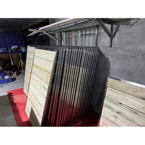Boîte de mise bas pour chien, rectangulaire, en bois durable avec bords en acier inoxydable, mobilier pour animaux de compagnie pour la vie confortable de la mère chien - Product Image 4