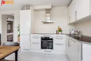 Gabinetes de Cocina Modernos de Diseño Importado, Acabado Brillante, Completamente en Roble Blanco, Diseño Inteligente de China con Isla - Product Image 2