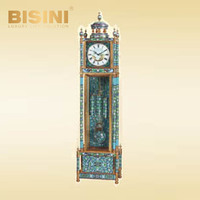 Horloge de sol cloisonnée de luxe exquise avec pendule en cuivre plaqué or motifs floraux classiques horloge de sol en émail
