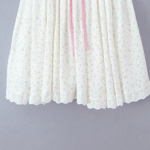 เสื้อผ้าผู้หญิงคอลเลคชั่นต้นฤดูใบไม้ผลิปี 2026 - สไตล์สาวชนบทฝรั่งเศส - ชุดเดรสลายสก็อตปักลายดอกไม้หวานๆ แบบไหล่เดียว - Product Image 4