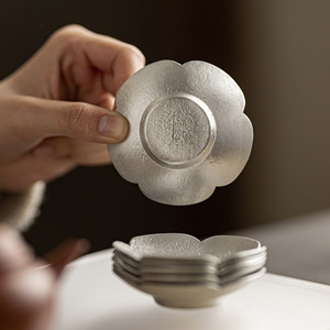 Posavasos de hojalata con forma irregular resistente al calor, diseño de flor de cerezo, para juego de té Kung Fu, uso doméstico, accesorio para el té de la tarde - Product Image 1