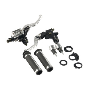 Maître-cylindre d'embrayage et de frein CNC pour moto avec ensemble de poignée d'accélérateur réglable en aluminium pour la modernisation et la mise à niveau - Product Image 3