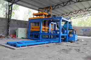Machine <span class=keywords><strong>de</strong></span> fabrication <span class=keywords><strong>de</strong></span> blocs <span class=keywords><strong>de</strong></span> pavés en béton hydraulique automatique QT10-<span class=keywords><strong>15</strong></span>, emboîtables - Product Image 5