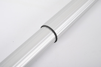 Perche télescopique en aluminium avec mécanisme de verrouillage à bascule et rembourrage en éponge ondulée argentée, pour nettoyage, de l'usine de Ningbo