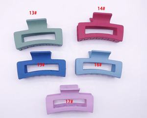 مشابك شعر كبيرة الحجم على طراز INS من أركير <span class=keywords><strong>2026</strong></span>، مشابك شعر مستطيلة مجوفة من الأكريليك المطفي، رائجة البيع بالجملة - Product Image 6