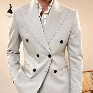 Traje de doble botonadura estilo italiano de fábrica YZ <span class=keywords><strong>para</strong></span> <span class=keywords><strong>hombre</strong></span>, traje formal clásico con solapa <span class=keywords><strong>para</strong></span> negocios - Product Image 1