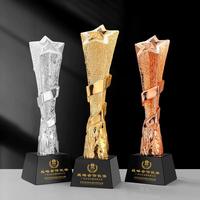Trophée de sport en cristal plaqué or étoilé, personnalisable avec gravure, base noire, pour souvenirs de champion, vente en gros