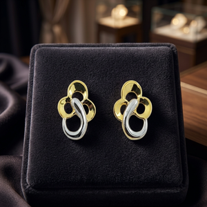 Boucles d'oreilles clous en or véritable 22 carats de qualité supérieure, finies à la main pour femmes, avec un style de piercing confortable et un traitement de surface brillant - Product Image 3