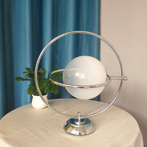 Lámpara de Mesa Giratoria Italiana con Diseño de Luna, Cromada, Estilo Bauhaus de los Años 70, Medieval, para Sala de Estar, Restaurante, Escritorio, Dormitorio, Lámpara de Noche - Product Image 6