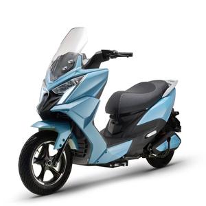 دراجة كهربائية رياضية جديدة M6 من تشجيانغ الصينية، بقوة 2000 واط، سوداء اللون، محرك 1500 واط، بطارية ليثيوم 72 فولت/48 فولت، معتمدة بشهادة EEC، سرعتها 60 كم/ساعة - Product Image 1