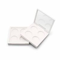 Palette de maquillage vide 4 compartiments avec fermeture magnétique et fenêtre transparente, noir et blanc, deux couleurs, en stock, vente en gros, logo personnalisé OEM