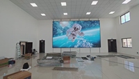 Écran LED d'intérieur couleur pleine personnalisé 2026 P2.5, panneau d'affichage LED mural pour la publicité, nouveaux panneaux LED d'intérieur