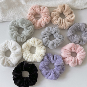 Chouchous Élastiques Faits Main Personnalisés en Peluche Douce et Moelleuse, Mignons et Adorables, Accessoires pour Cheveux, Bandeaux pour Femmes et Filles, <span class=keywords><strong>Mariage</strong></span> - Product Image 2