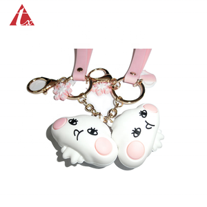 Porte-clés en PVC personnalisé sur mesure avec logo client pour promotion, fabriqué en usine depuis 22 ans, spécialisé dans les porte-clés d'action en PVC OEM - Product Image 1