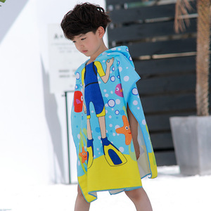 Serviette de plage à capuche <span class=keywords><strong>en</strong></span> microfibre pour enfants, poncho de bain pour tout-petits, couvre-maillot de bain pour filles et garçons de 4 à 10 ans, serviettes de piscine pour enfants à séchage rapide - Product Image 3