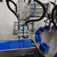 Machine de remplissage de parfum rotative automatique sous vide, intégrée à la machine de sertissage et de pressage de colliers