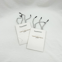 Sacs en papier imprimés personnalisés Sac cadeau en carton en papier de luxe avec poignée en ruban pour sac à provisions avec votre propre logo