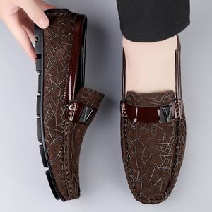 Mocassins de conduite pour hommes en cuir véritable de luxe faits à la main, de haute qualité, à enfiler, en cuir véritable premium - Product Image 6