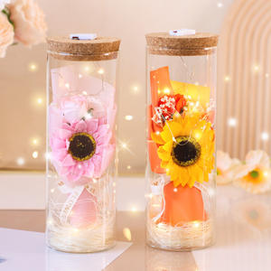 Regalo de San Valentín o Cumpleaños, Ramo de Flores Artificiales Ecológicas de Alta Calidad (Rosas, Girasoles), Cristal, Año Nuevo Chino - Product Image 4