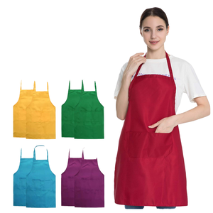 Tablier classique réutilisable et durable en polyester avec poche avant, option logo personnalisé, couleur noire, pour la vaisselle et la cuisine - Product Image 1