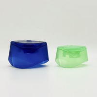 Tapa abatible de plástico PP con textura brillante y color personalizado, con cierre a prueba de fugas y antiderrames para botellas de gel de ducha y champú.
