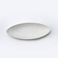 YAYU Vaisselle blanche d'hôtel moderne de marque privée résistante à l'usure Vaisselle ovale à dessert en grès Assiettes en céramique noire pour restaurant