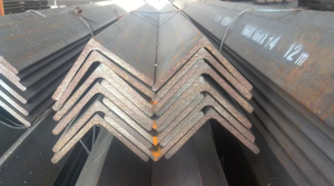 Barra de Acero Angular Negra, ASTM A36, Laminada en Caliente, Ángulo Igual, Fabricada en China para Estructuras de Muebles DIY y Soportes de Escaleras - Product Image 6