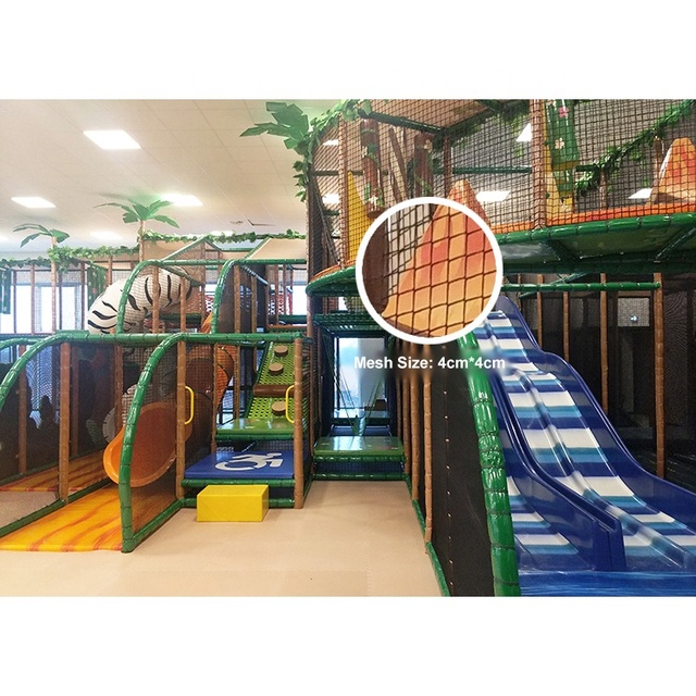 Super Quality 2m Wide PE Protective Net with 4 cm Small Hole Fall Prevention Safety Netting for Playgrounds Packaged As Roll