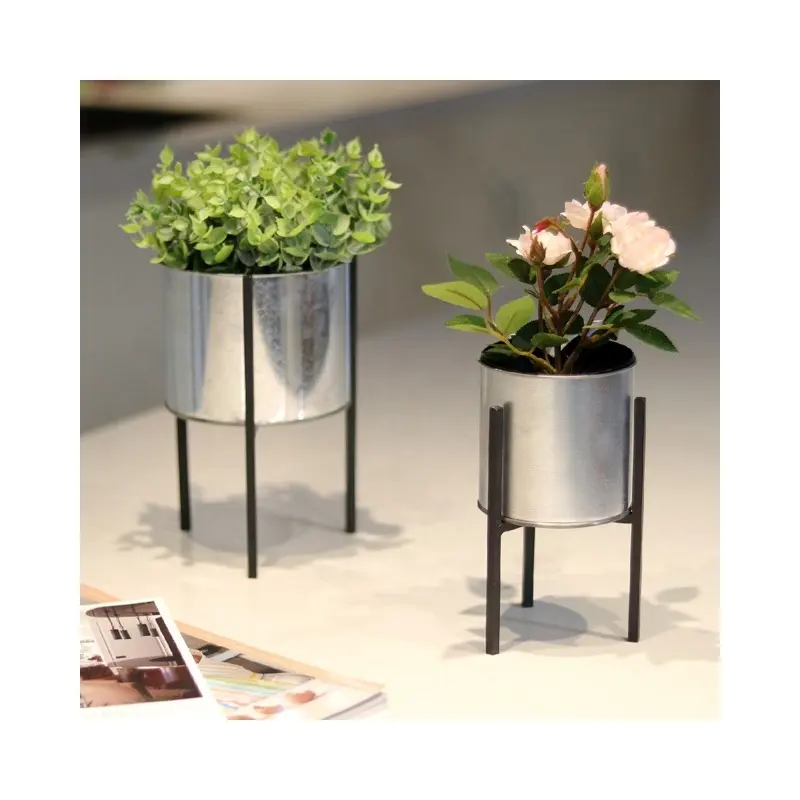 Small Zink Iron Flower Pots For Home And Office Decoration Table Stand Planter For Outdoor Decor