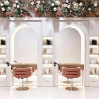 Station de travail pour salon de coiffure, mobilier de salon de beauté, design d'intérieur personnalisé pour salon de coiffure, personnalisation complète de la pièce, décoration de magasin