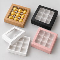 Boîte cadeau en chocolat personnalisée recyclable à 9 compartiments avec fenêtre transparente et insert en mousse pour l'emballage de bonbons et de desserts