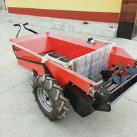Machine agricole : Épandeur de fumier animale de type tarière monté sur tracteur avec prise de force (PTO)