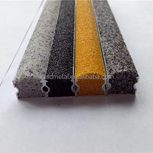 Antideslizante resistente al desgaste Walking Step Nosing Perfil de aluminio Carborundum Insert <span class=keywords><strong>Satir</strong></span> Nosing - Product Image 3