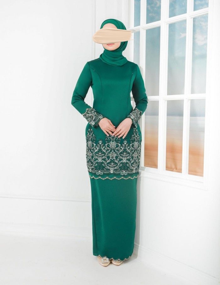 สีเขียวมรกต