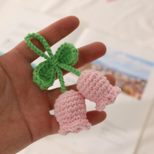 Ciondoli lavorati a mano con sacchetti in tessuto, campanelle, fiori, tessuti in lana e accessori floreali eterni - Product Image 3