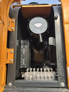 Excavatrice Hyundai R305LVS d'occasion, pelle sur chenilles de 30 tonnes, moteur Cummins d'origine, pour travaux de terrassement et d'exploitation minière, à l'exportation - Product Image 3