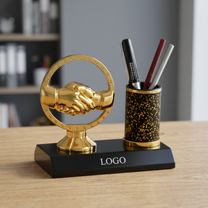 Trophée de bureau portable attrayant avec gravure laser et impression UV pour la reconnaissance des employés - Product Image 1