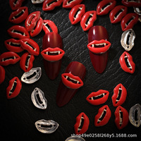 Nouveau produit 3D alliage Halloween Nail Charms Sexy Red Lips Vampire Lip Nail Charm