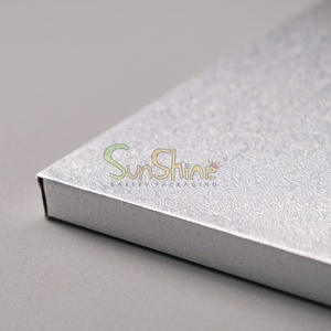 Promotion Exceptionnelle : Plateau à Gâteau Carré Doré Épais Personnalisable en Gros – Plateau en Carton de 12 Pouces - Product Image 6